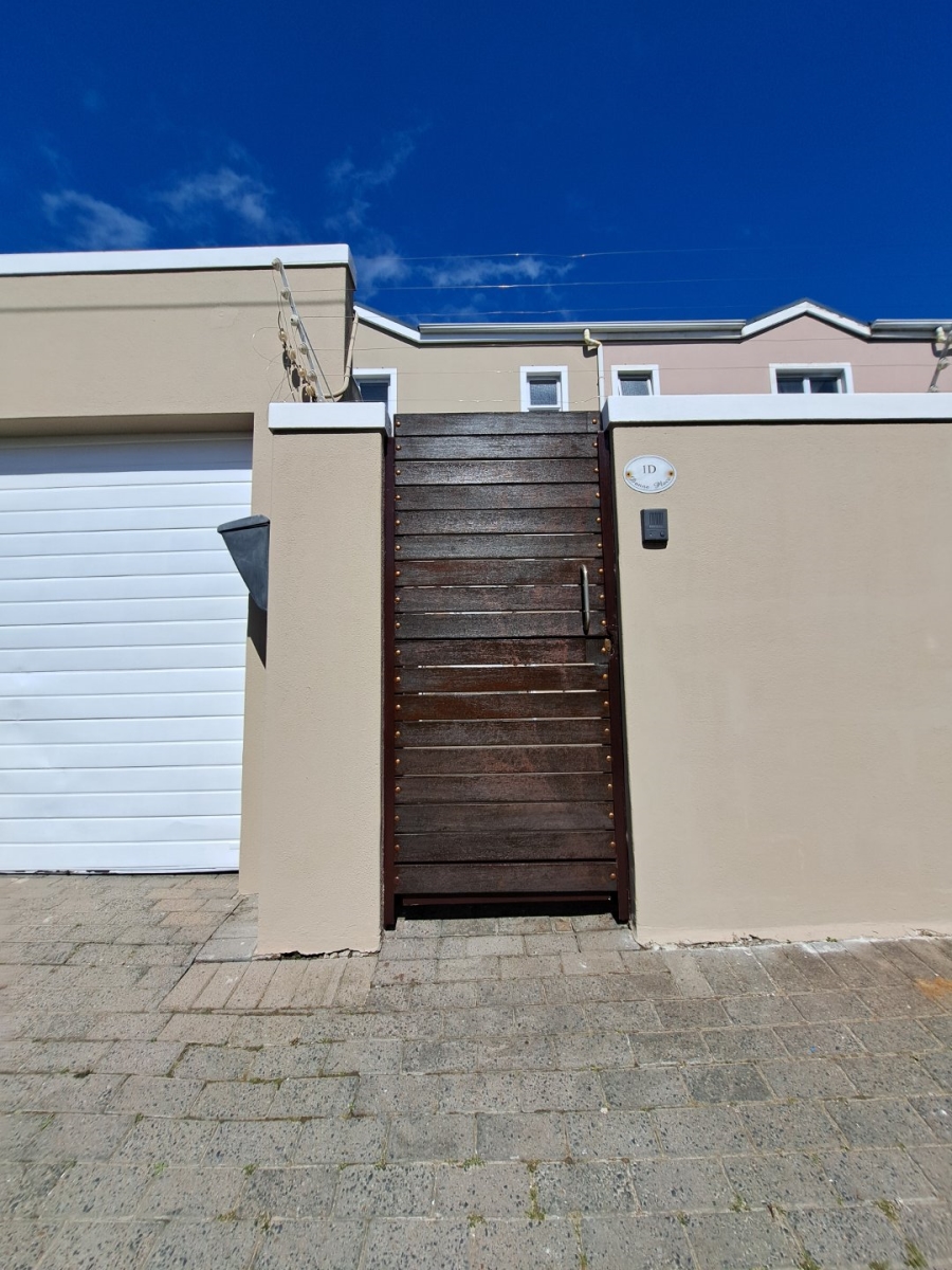 3 Bedroom Property for Sale in Observatory Western Cape